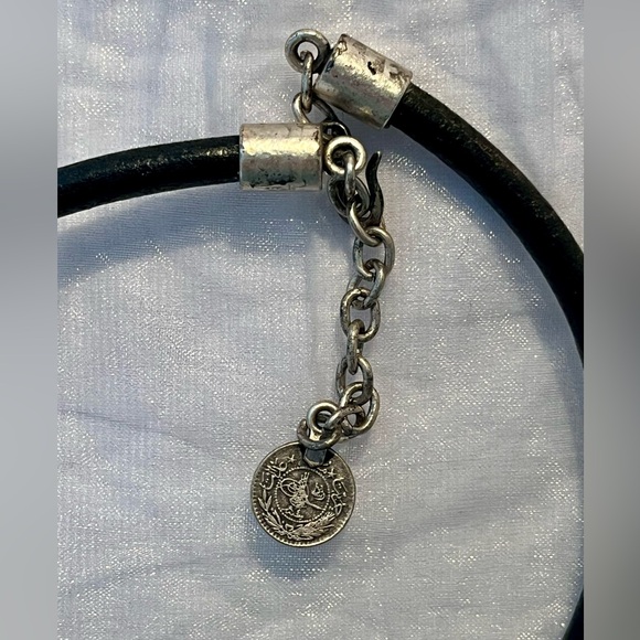 Vintage Silvertone Shell Necklace - Picture 7 of 7